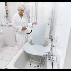 Elevateur de bain avec dossier inclinable Invacare Aquatec Orca