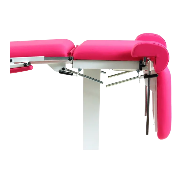 Ensemble de mobilier d'examen pour gynécologie (n°2) - Fauteuil fixe Mobercas
