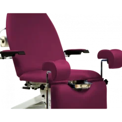 Ensemble de mobilier d'examen pour gynécologie (n°3) - Fauteuil électrique Mobercas