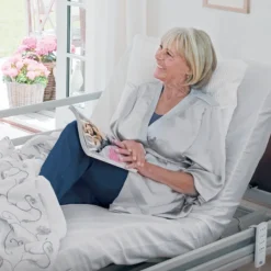 Lit médical électrique Invacare Alegio NG