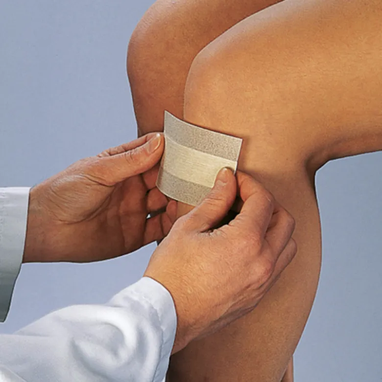 Pansements adhésifs pour injection Curaplast sensitive (1 rouleau)
