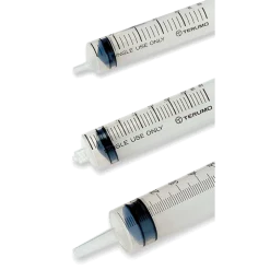 Seringues 3 pièces Térumo Terucristal sans aiguille, embout Luer slip excentré